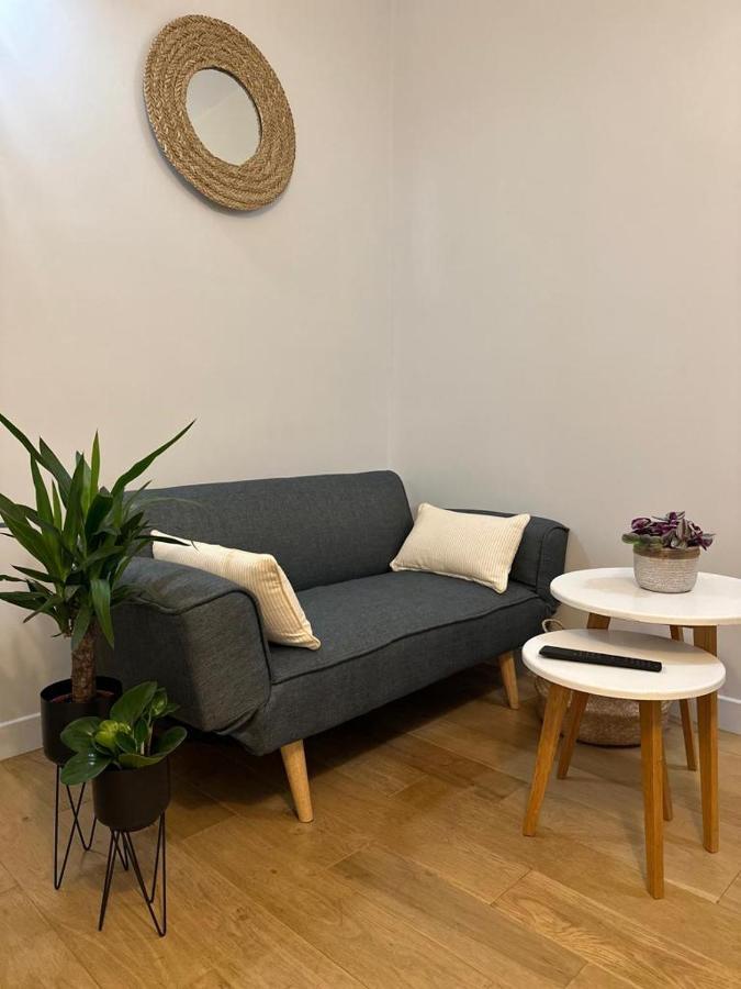 Studio -Champs Elysees Paris Luaran gambar